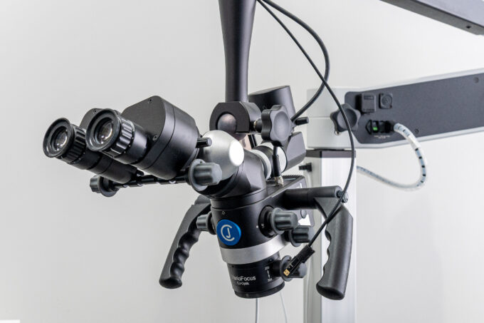 歯科用顕微鏡「マイクロスコープ」